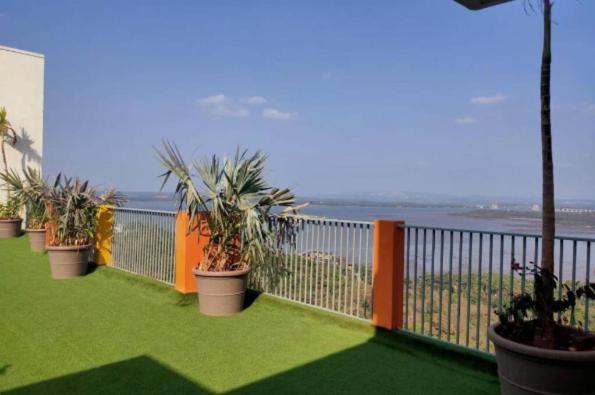 Good Stay Pool View Stylish Studio Apartment,6Km From Airport, 307 Dabolim Dış mekan fotoğraf