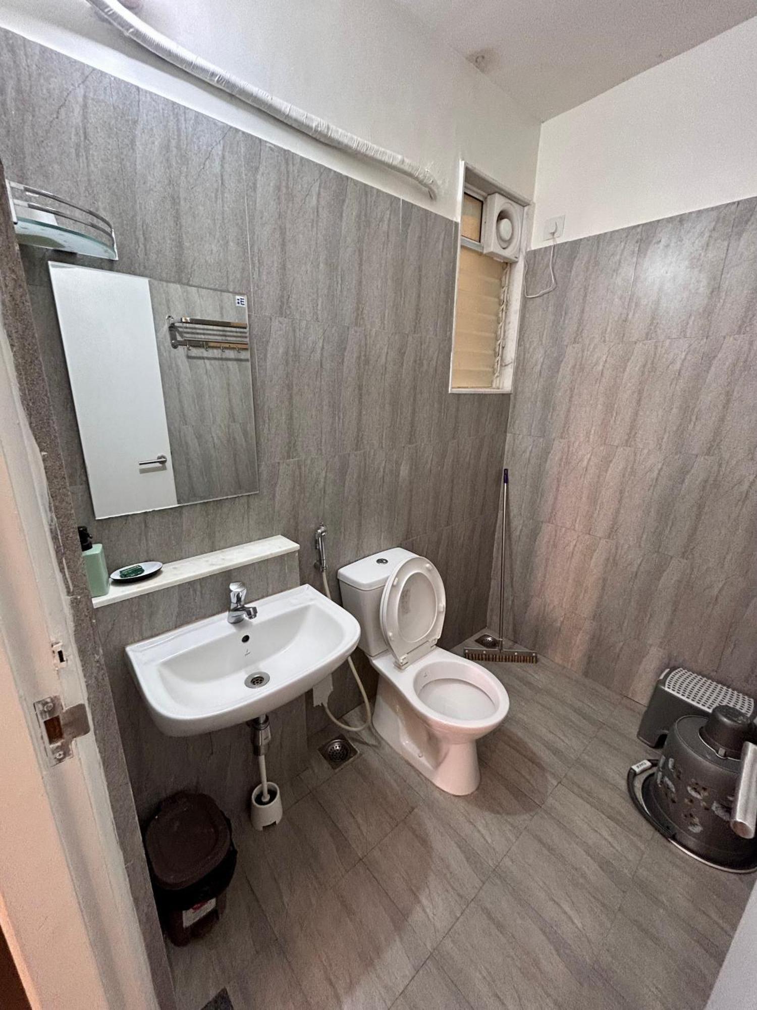 Good Stay Pool View Stylish Studio Apartment,6Km From Airport, 307 Dabolim Dış mekan fotoğraf