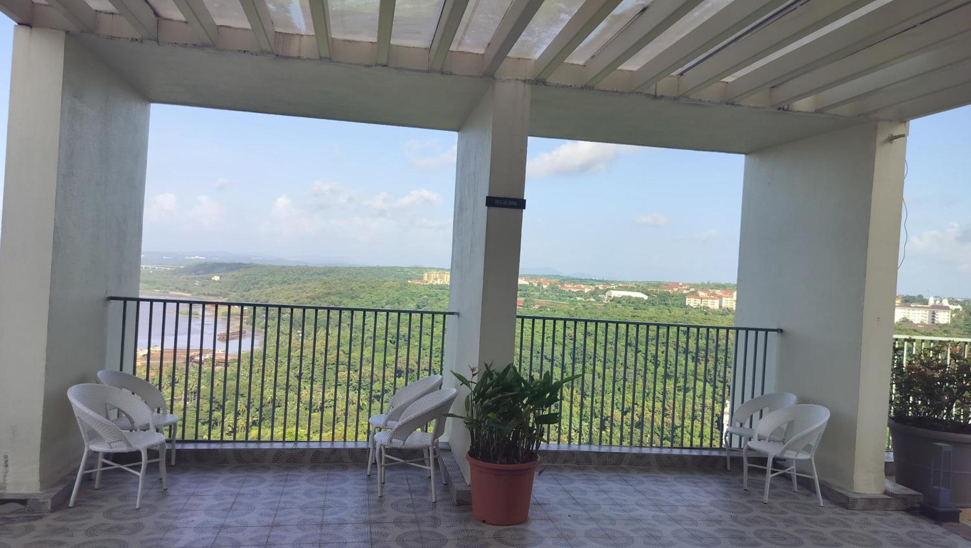 Good Stay Pool View Stylish Studio Apartment,6Km From Airport, 307 Dabolim Dış mekan fotoğraf