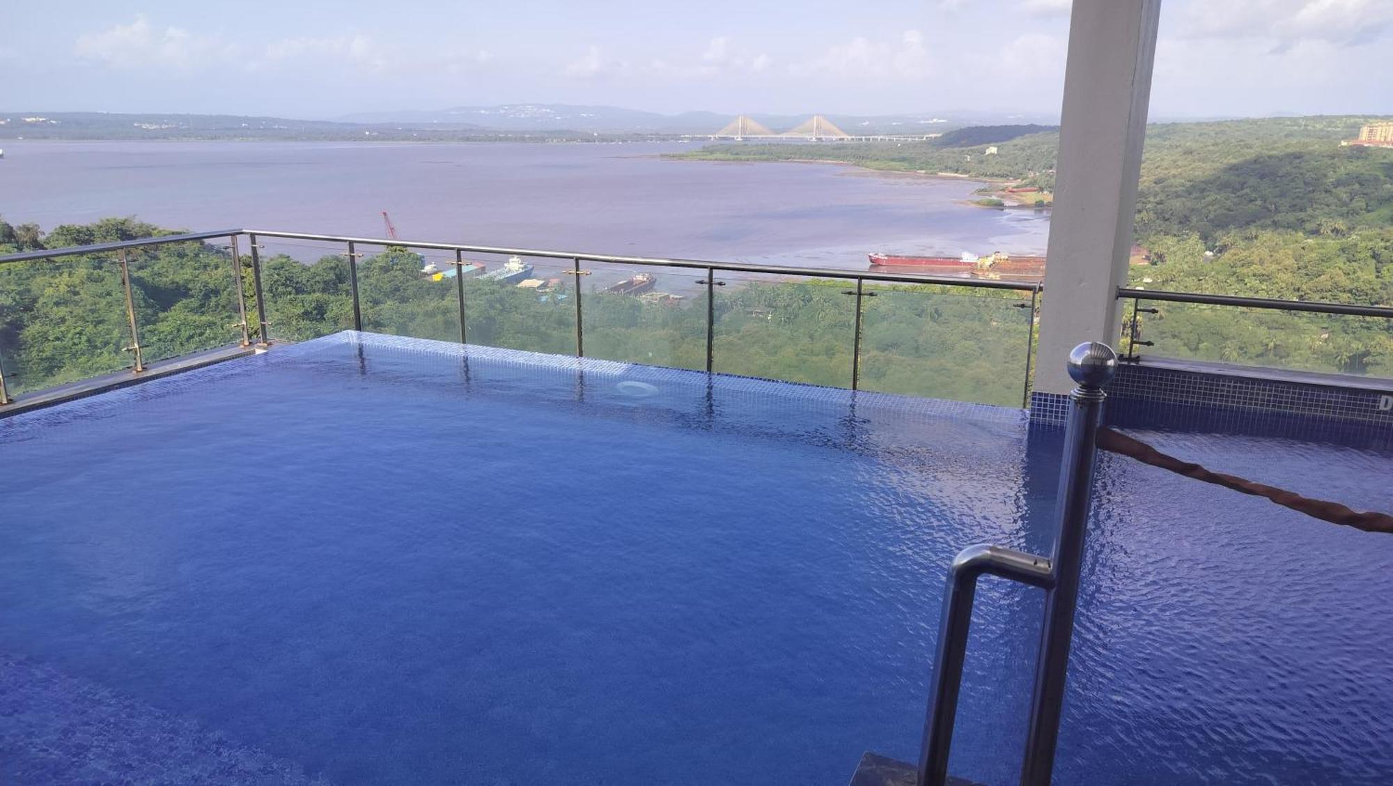 Good Stay Pool View Stylish Studio Apartment,6Km From Airport, 307 Dabolim Dış mekan fotoğraf